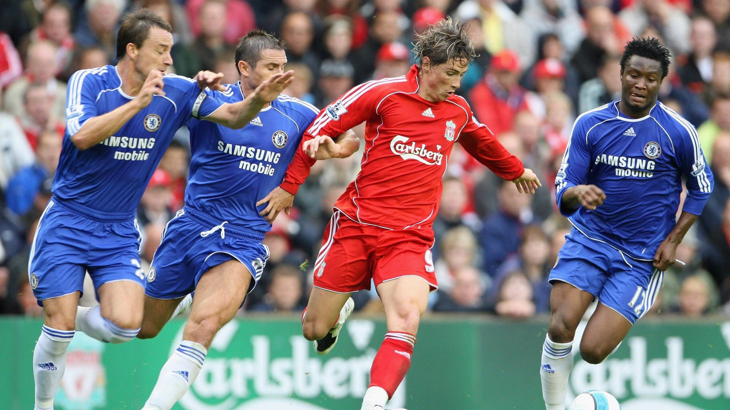 消防员负重登楼比赛 全国总决赛在广州上演 “最美逆行者”赛出硬实力